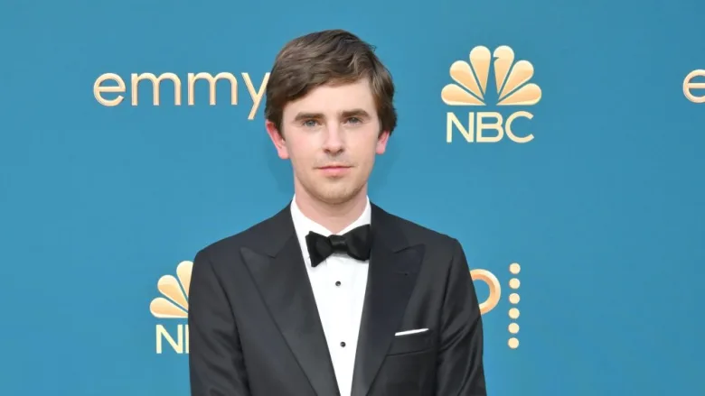 Freddie Highmore ve David Shore'dan Yeni Dizi: "I'm Not Here to Hurt You"