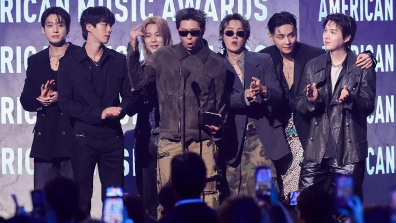 BTS, American Music Awards'ta Yılın Sanatçısı Ödülünü Kazandı