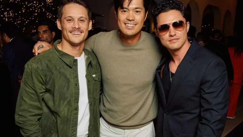 Ross Butler ve Timothy Granaderos, Filipinler Etkinliğinde Buluştu