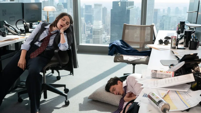 Mindy Kaling'in Yeni Komedisi 'Not Suitable for Work' İncelendi