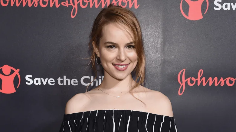 Bridgit Mendler, Yeni EP'sinin Kendisine Ait Olmadığını Açıkladı