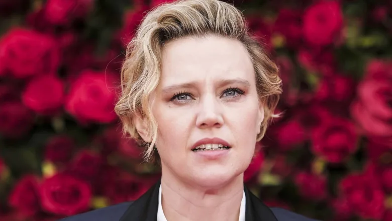 Kate McKinnon'ın Yeni Fantastik Dizisi "Heads Will Holl: Heir Apparent" Yayında