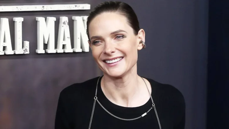 Rebecca Ferguson'ın Bilim Kurgu Şovu Büyük Bir Yayın Başarısına Yaklaşıyor