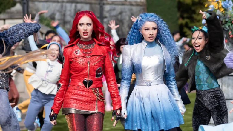 'Descendants: Wicked Wonderland' ile Yeniden Wonderland'a Dönüş