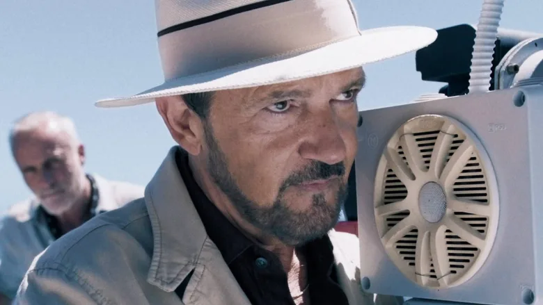 Antonio Banderas'ın Yeni Köpekbalığı Temalı Suç Gerilim Filmi Vizyona Girdi