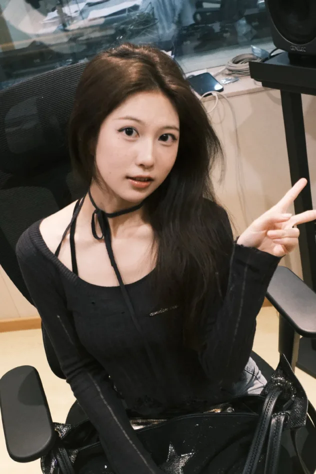 Wang Xiaoyue için kapak görseli