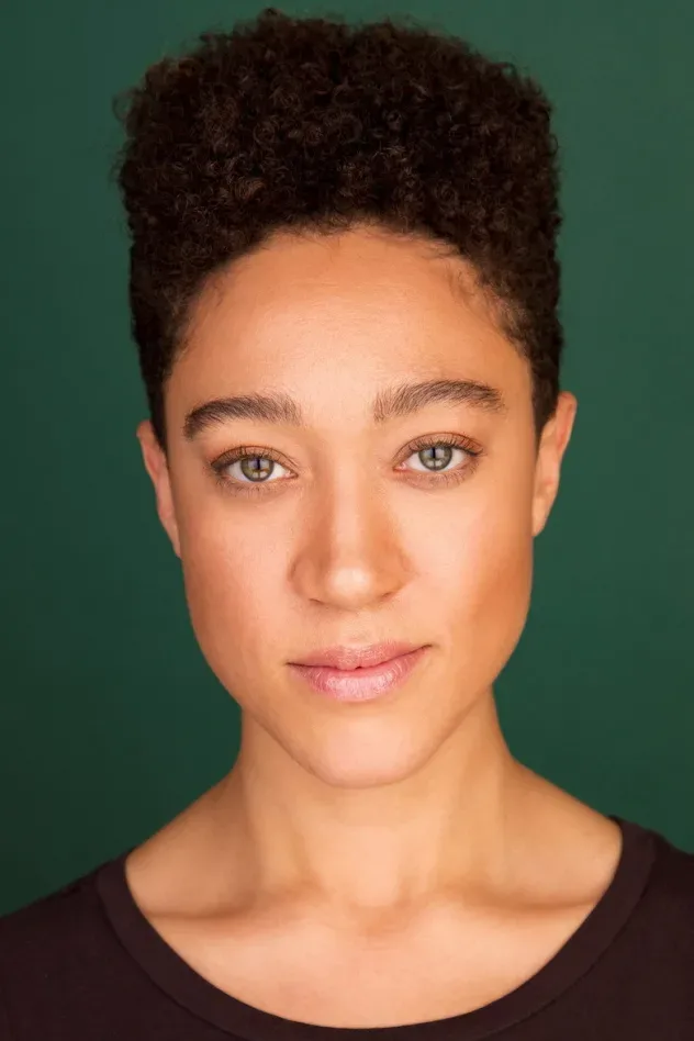 Обложка для Chloe Freeman