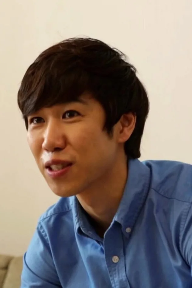 Обложка для Lee Dong-Hoon