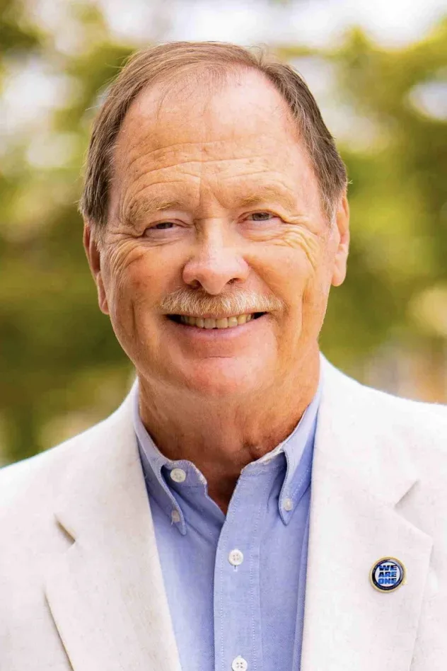 صورة الغلاف لـ Dennis Erdman