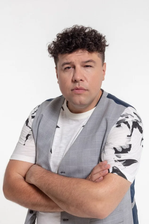 Volodymyr Shumko için kapak görseli