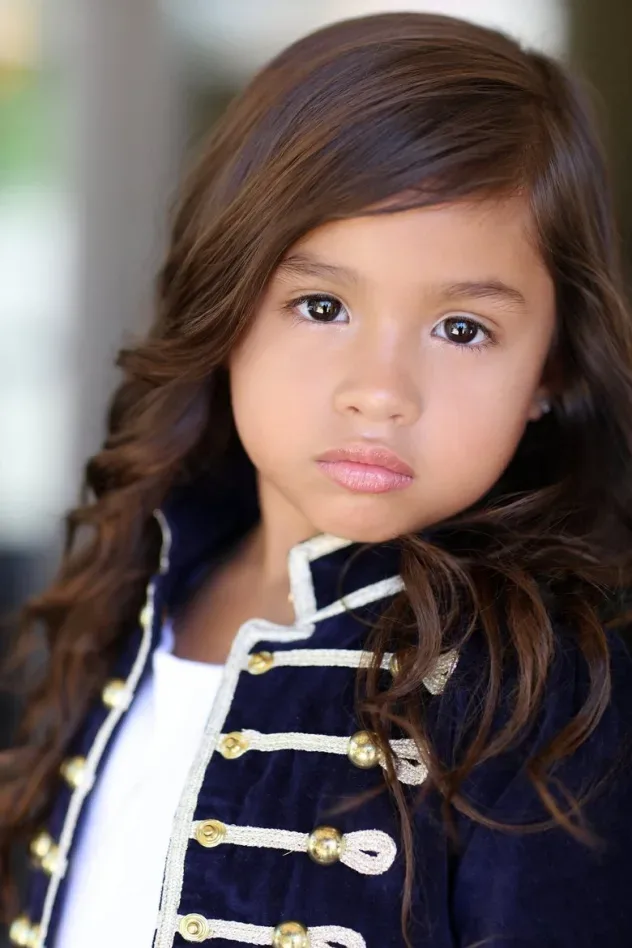 Cover image for Julianna Gamiz