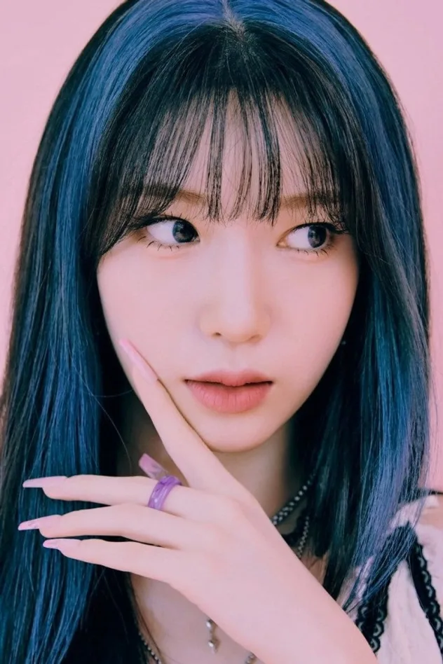 Kim Su-yun için kapak görseli