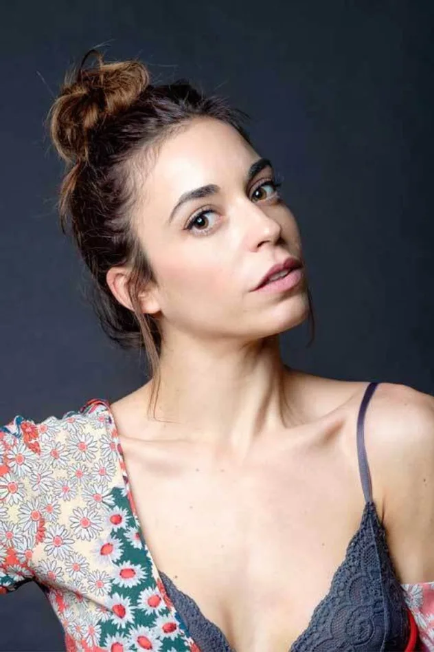 Обложка для Carlota Baró