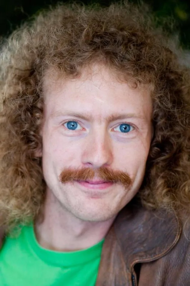 Обложка для Calder Holbrook
