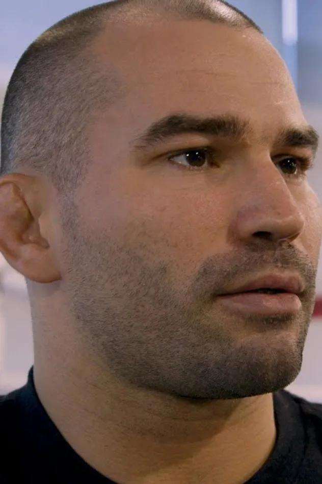 Artem Lobov için kapak görseli