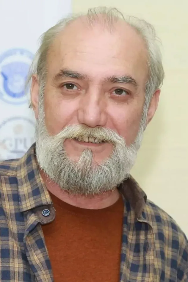 Şahin Yüksəl Sərkərov için kapak görseli
