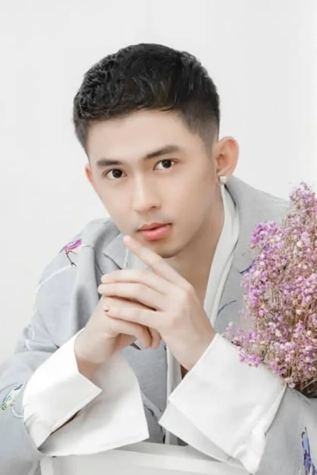 Aung Min Khant için kapak görseli