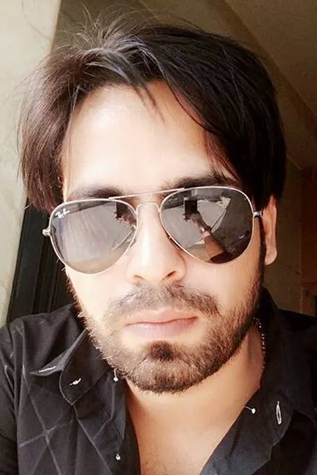 صورة الغلاف لـ Ravi Pandey