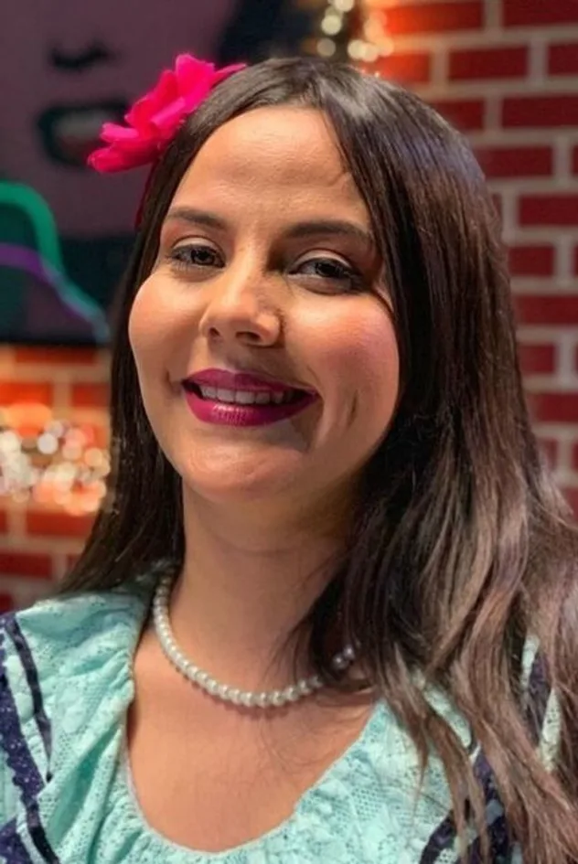 Samira Hichika için kapak görseli