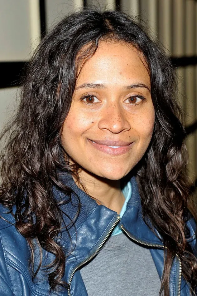 Обложка для Angel Coulby