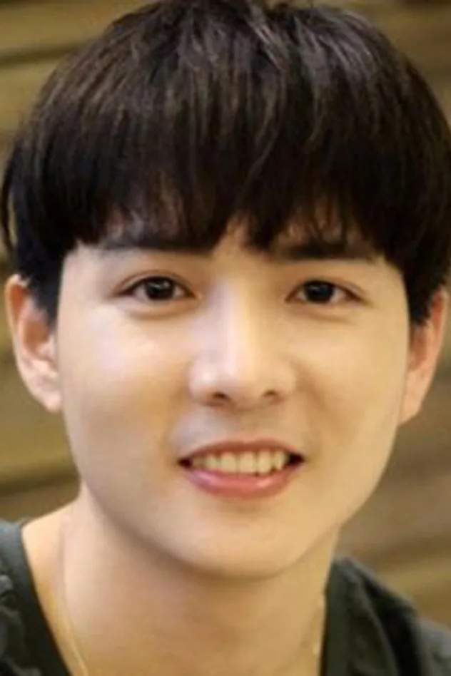 Phurikulkrit Chusakdiskulwibul için kapak görseli