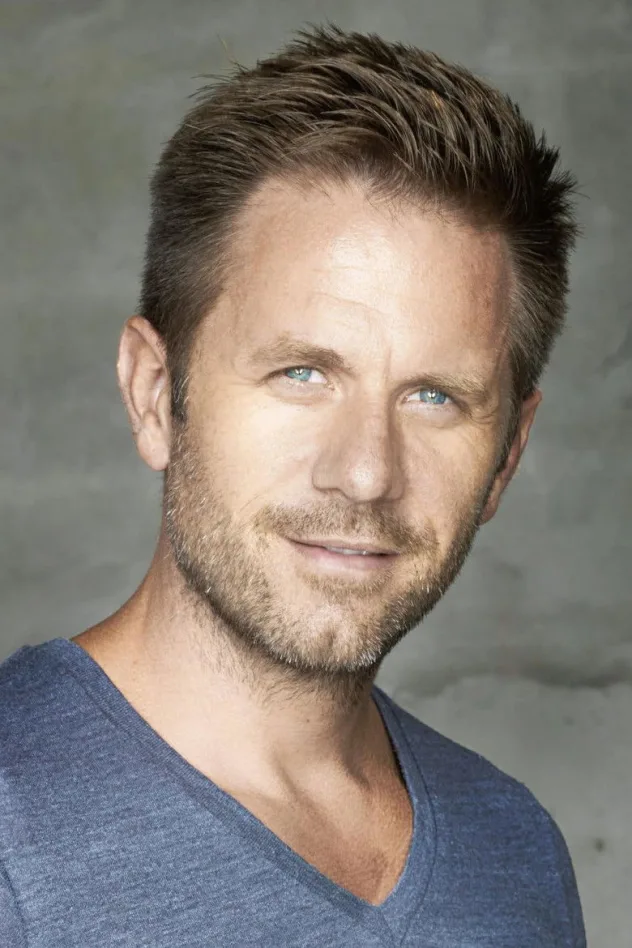 Aaron Benward