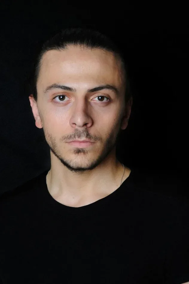 Cover image for Ömer Turan