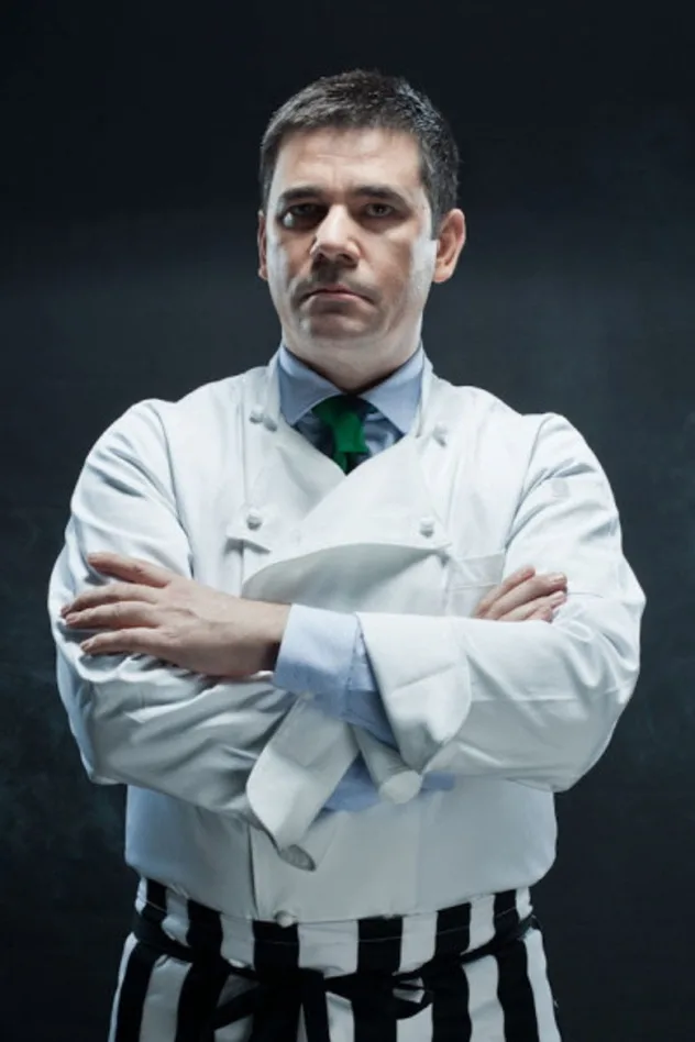 Cover image for Viktor Angelov
