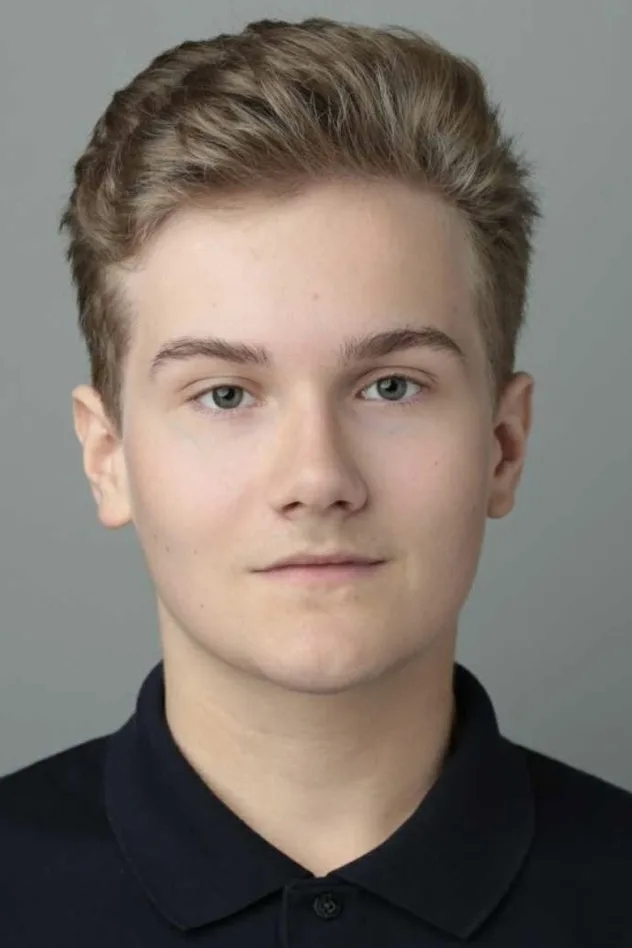 Ilya Kostyukov için kapak görseli