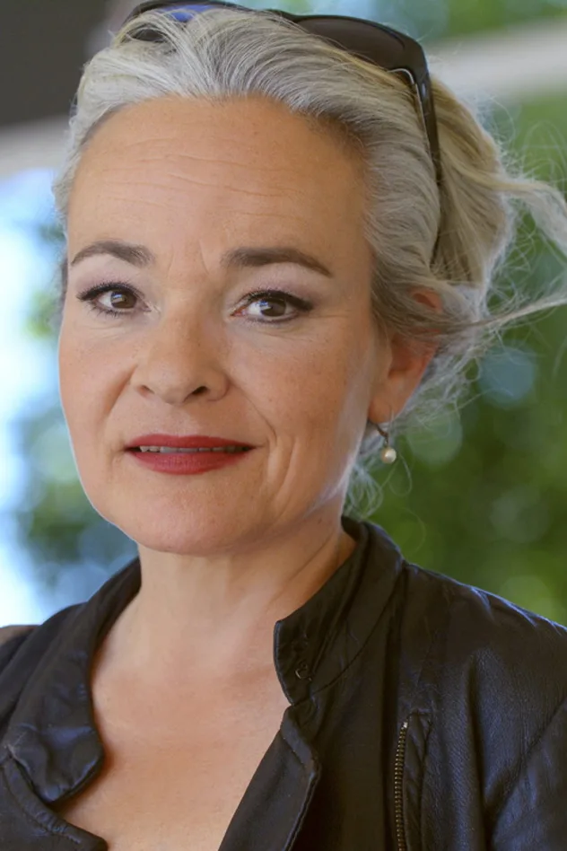 صورة الغلاف لـ Yvonne Hornack