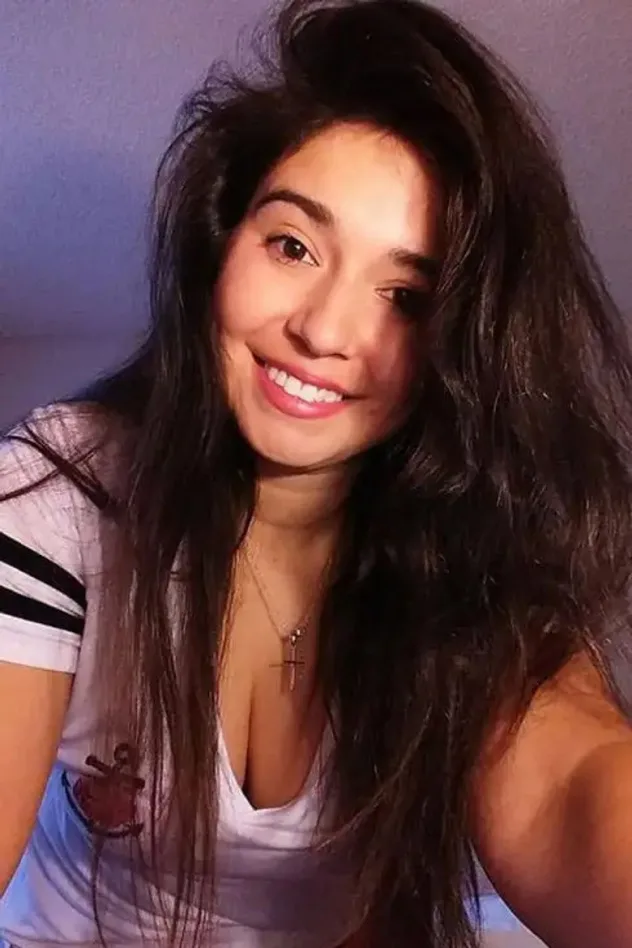 Carmela Mendez Raber için kapak görseli