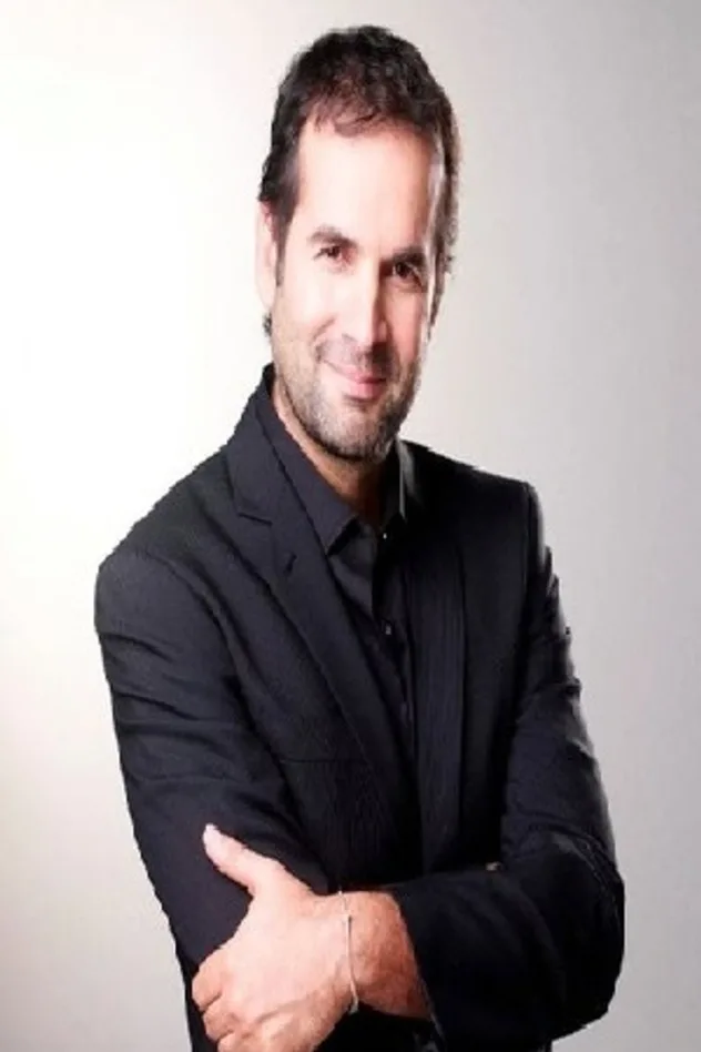 Обложка для Javier Echevarría