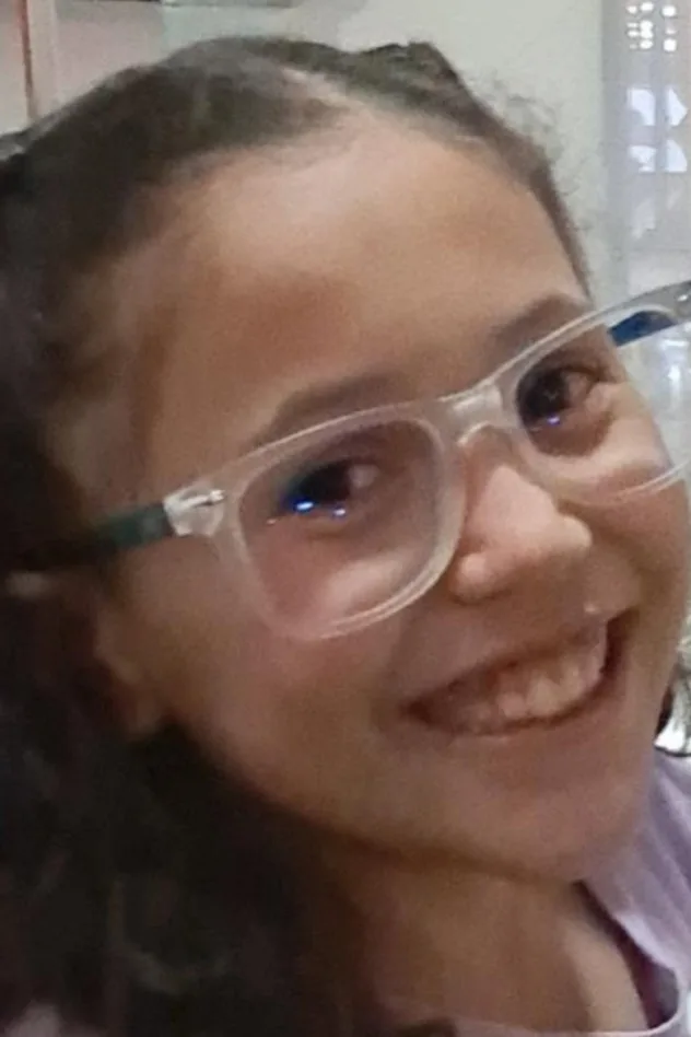 Обложка для Alejandra Vázquez De León