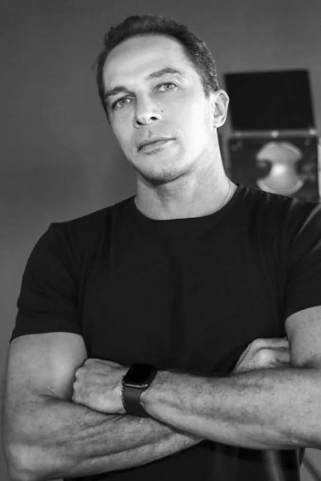 صورة الغلاف لـ Ahmed Tarek