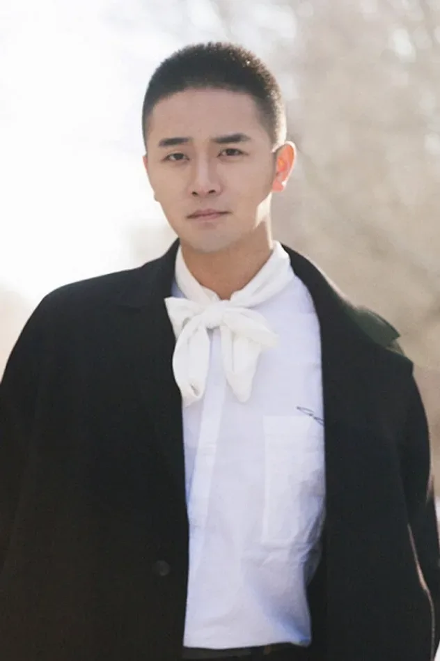 Обложка для Leon Liu