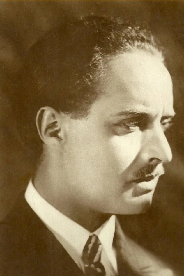 Armand Tallier için kapak görseli