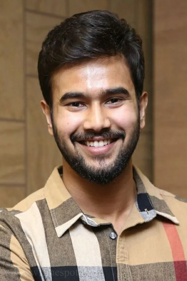 صورة الغلاف لـ Rahul Vijay