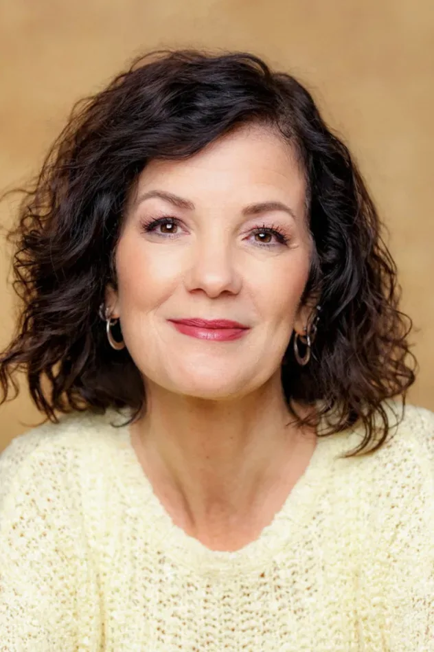 Обложка для Lisa Tirone King