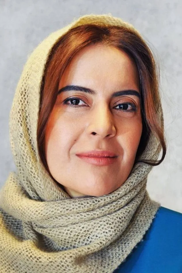 Nazanin Farahani için kapak görseli