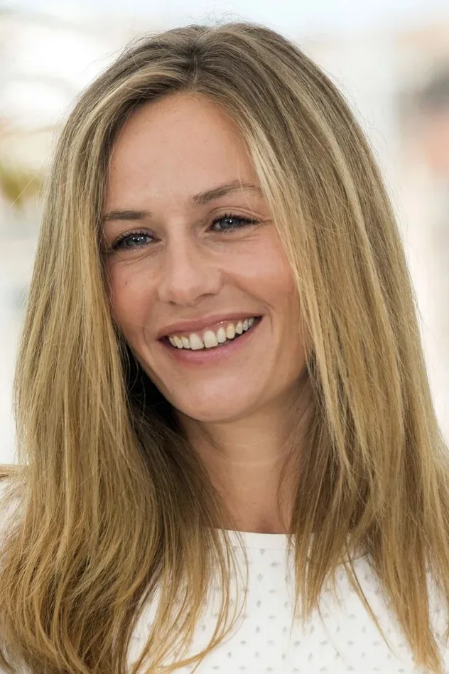 Imagen de portada para Cécile de France