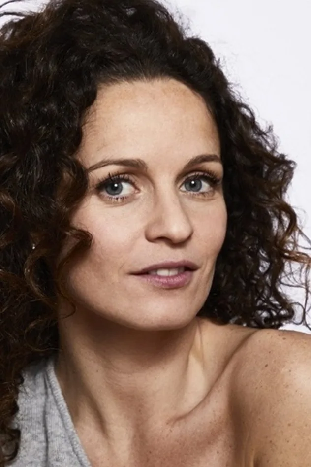 Imagen de portada para Rebecca Azan