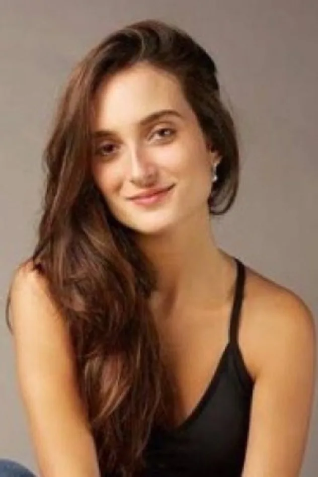 Bruna Pinheiro için kapak görseli