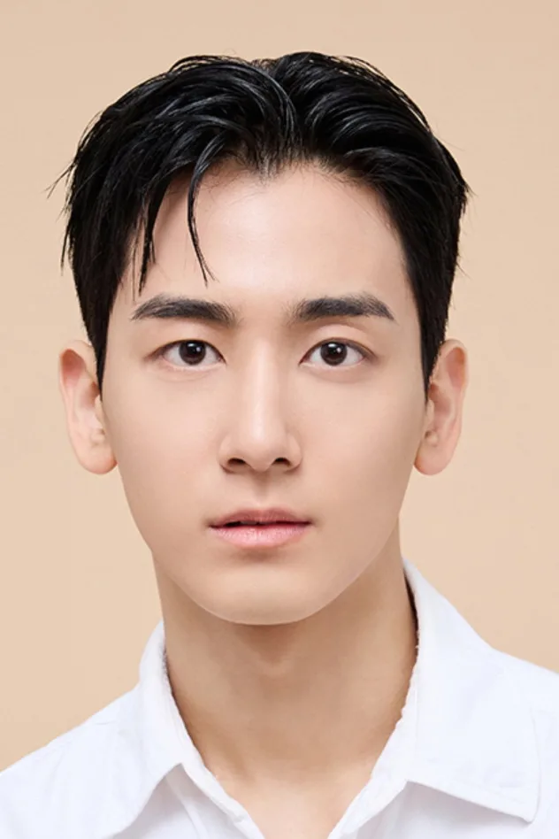 Imagen de portada para Lee Yoon-gi