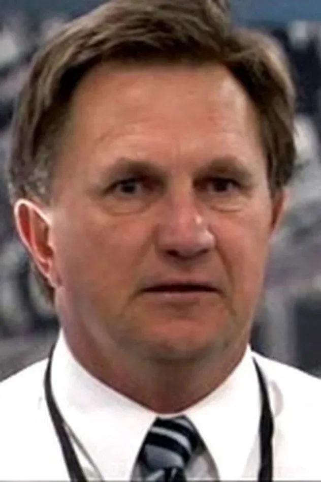Imagen de portada para Frankie J. Holden