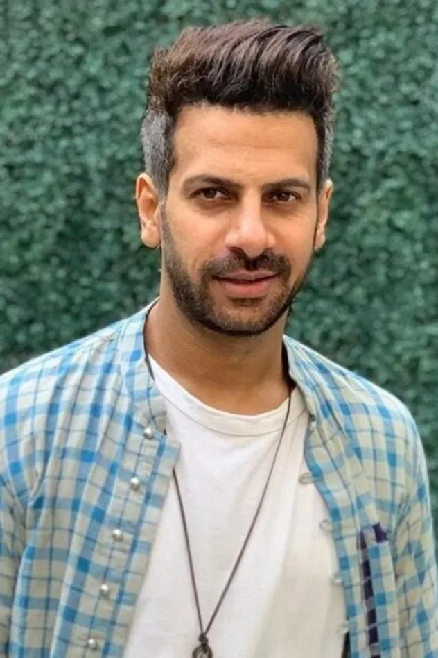 Cover image for Karan Veer Mehra