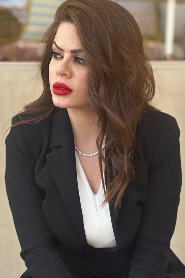 Ashraqat Ghanem için kapak görseli