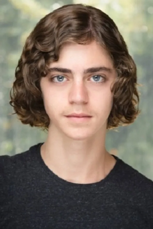 Обложка для Loïc Esteves