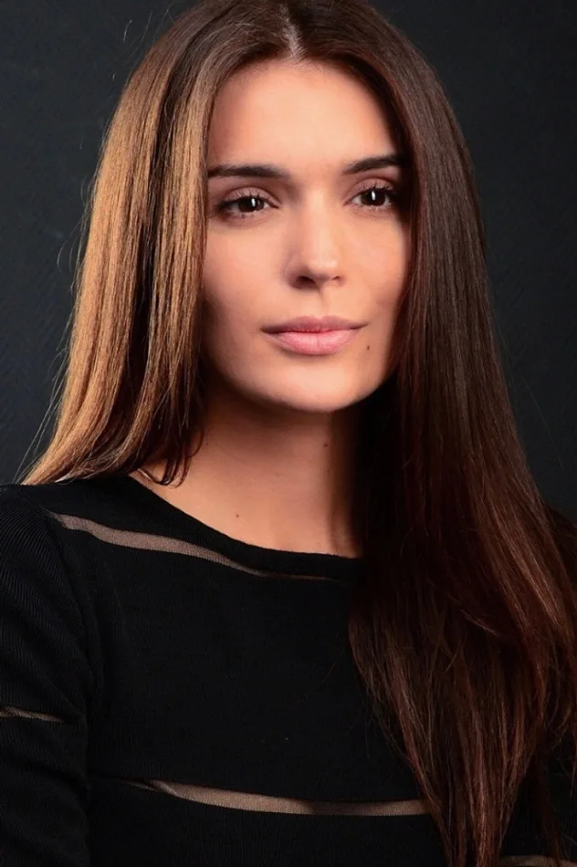 Cover image for Anna Mironova