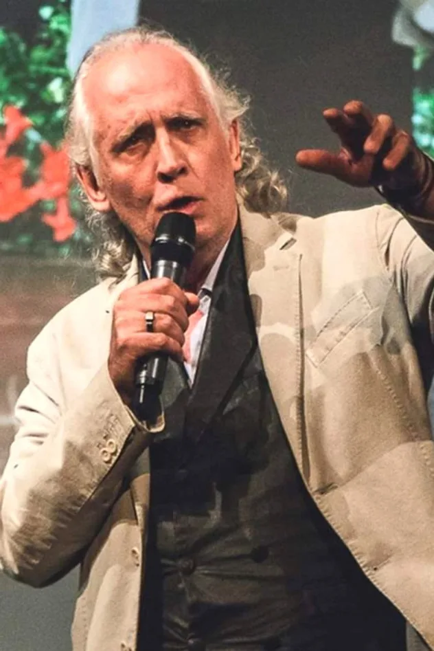 Massimo Lodolo için kapak görseli