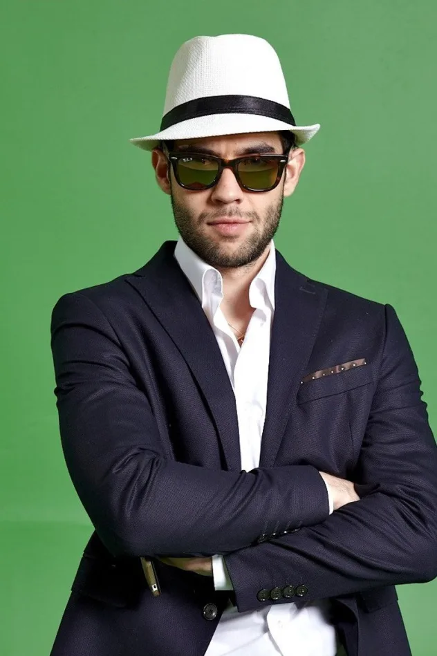 Cover image for Raed Bani